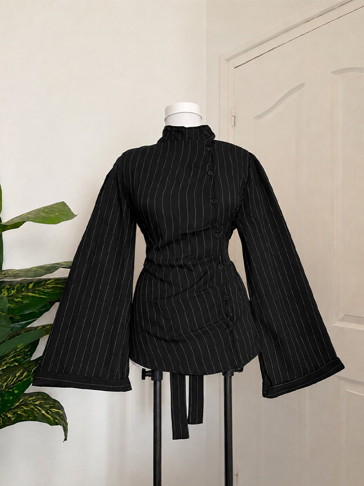 Women Fashion Necktie - Damska bluzka z długim rękawem, pionowe